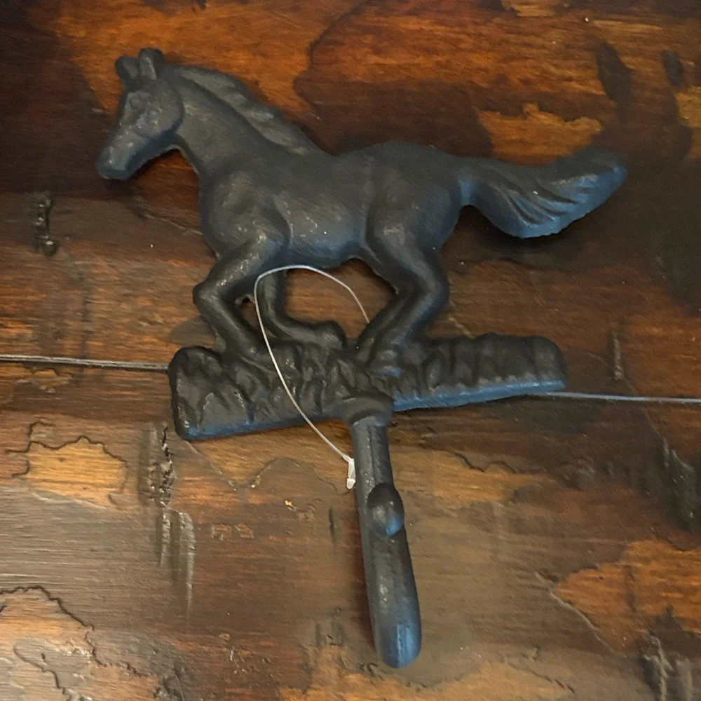 Metal Horse Wall Hook Hanger- Black